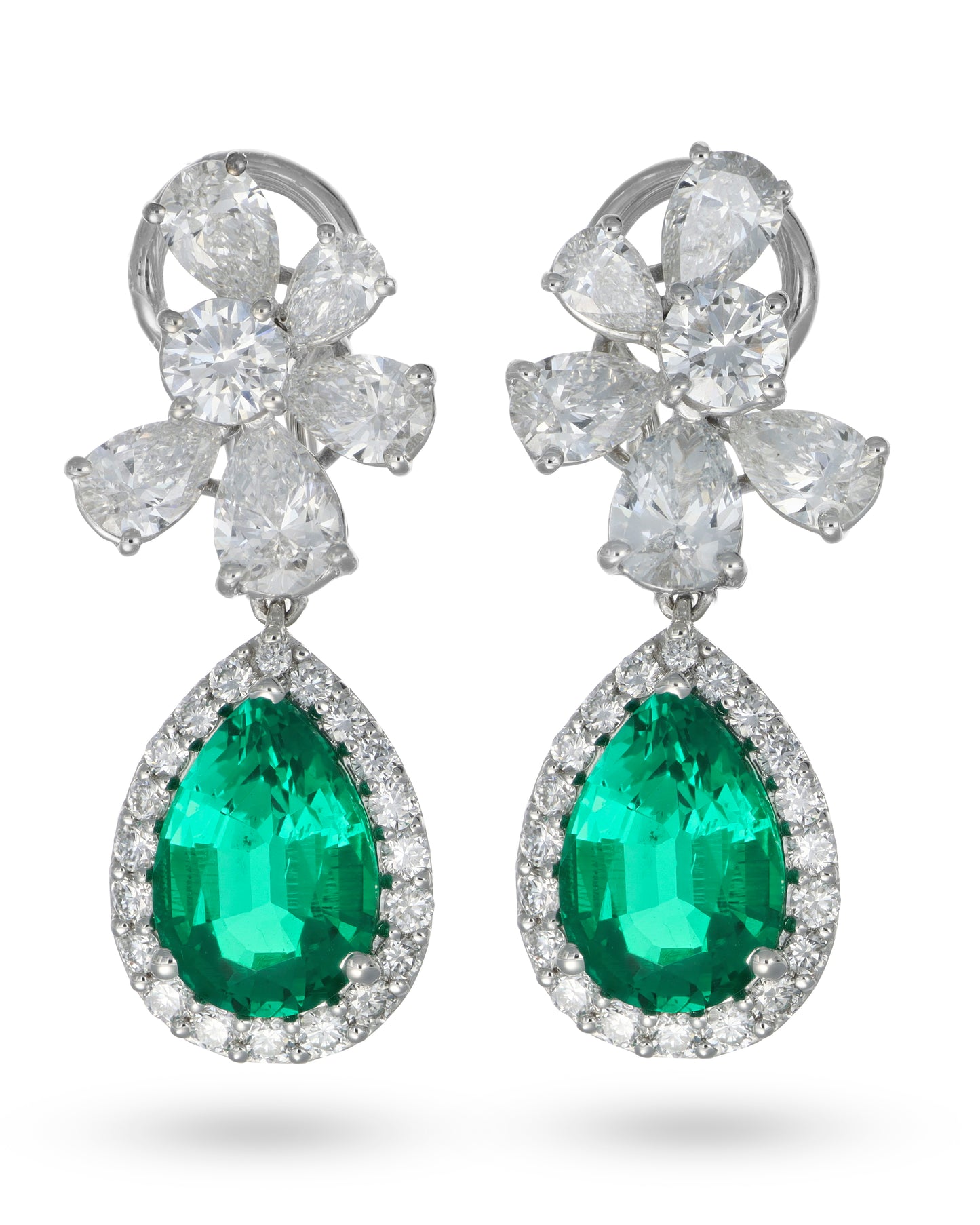 Anello con Smeraldo e giro di Diamanti