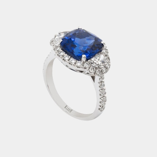 Anello con Smeraldo e giro di Diamanti