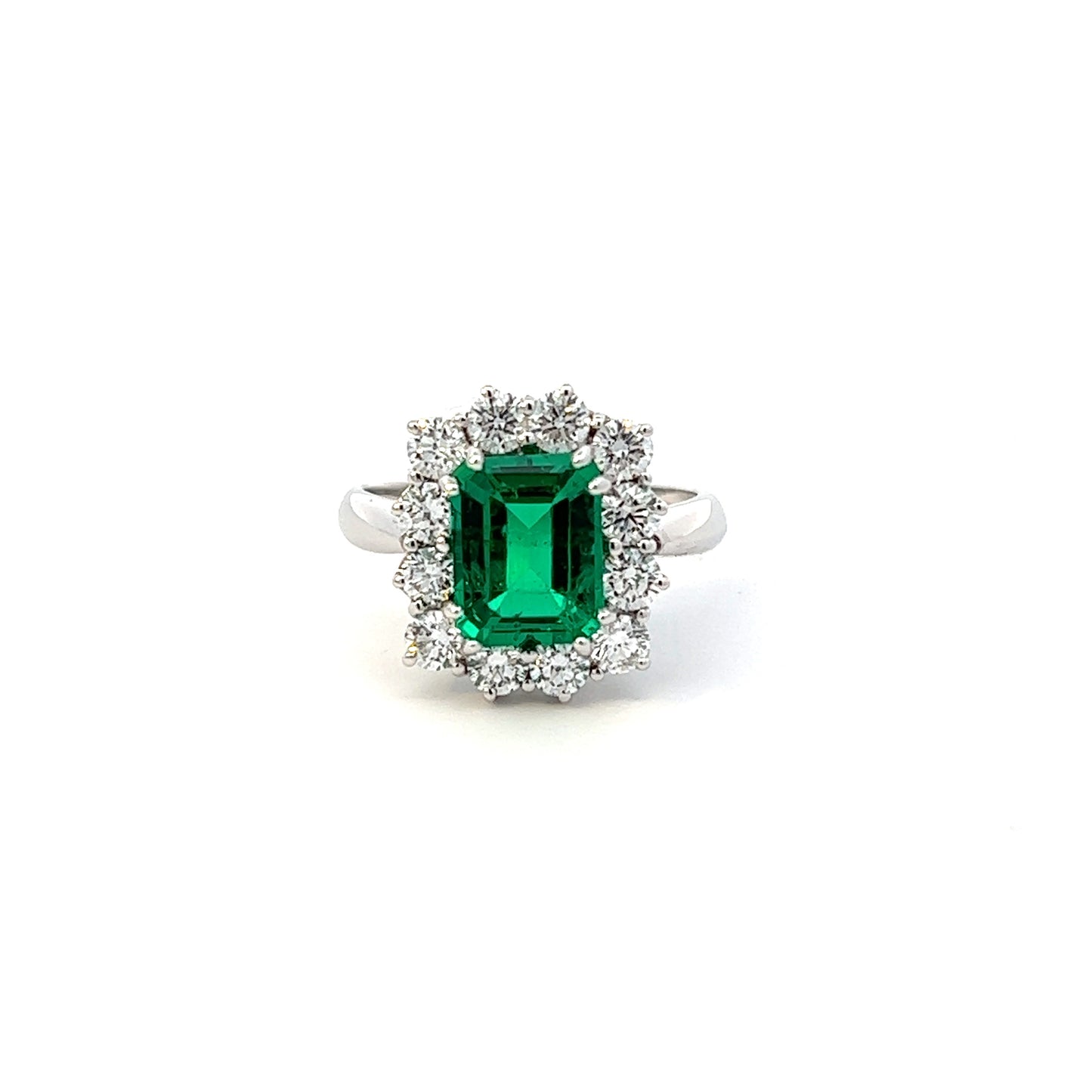 Anello con Smeraldo e giro di Diamanti
